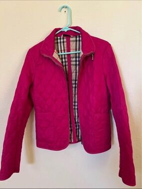 Burberry xs or can fit a kid 10/11 years Women’s Quilted Jacket in Fuchsia